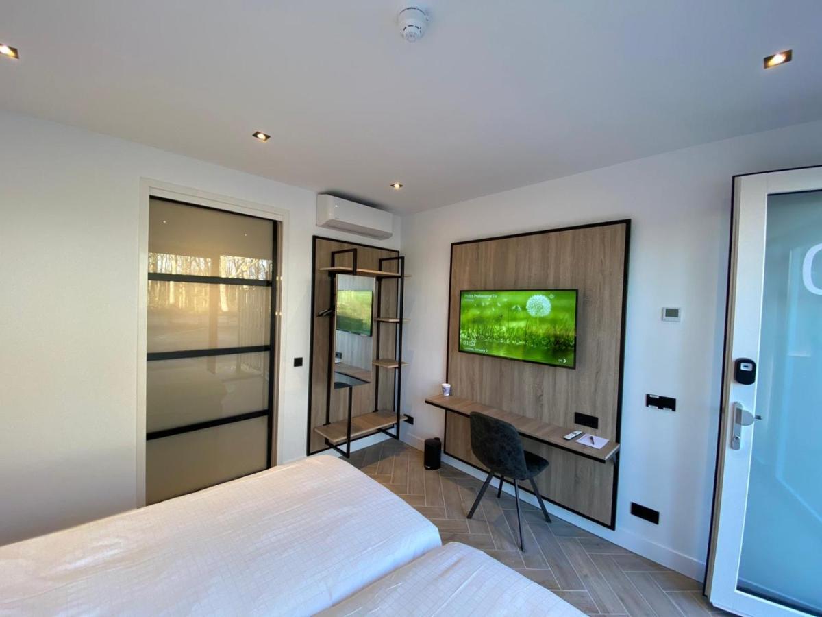 Harteluk Afsluitdijk Hotel Zurich